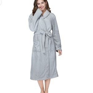 NEW RONGTAI GRAY FLEECE WOMENS ROBE SIZE:XL